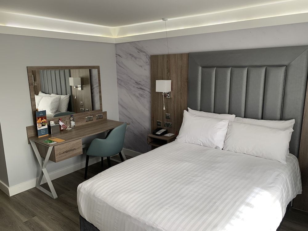 Best Western Premier Heronston Hotel & Spa