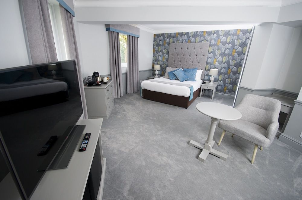 Crown Hotel