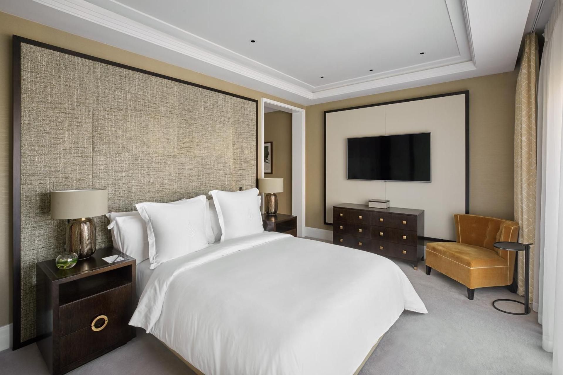 Three Bedroom Panoramic View Hotel Residence