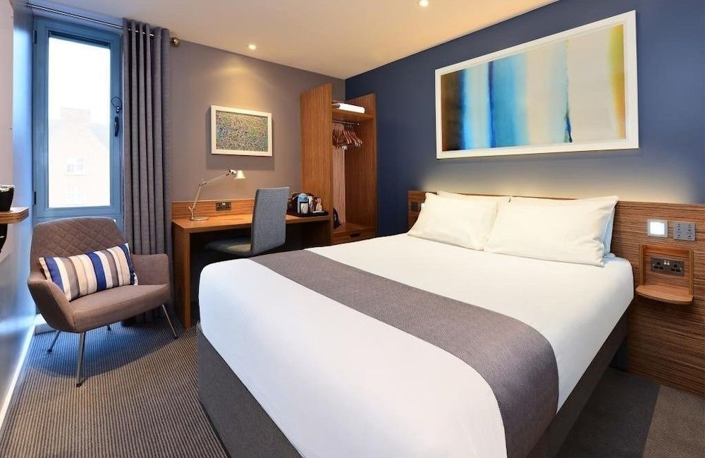 undefined Travelodge London Farringdon 4