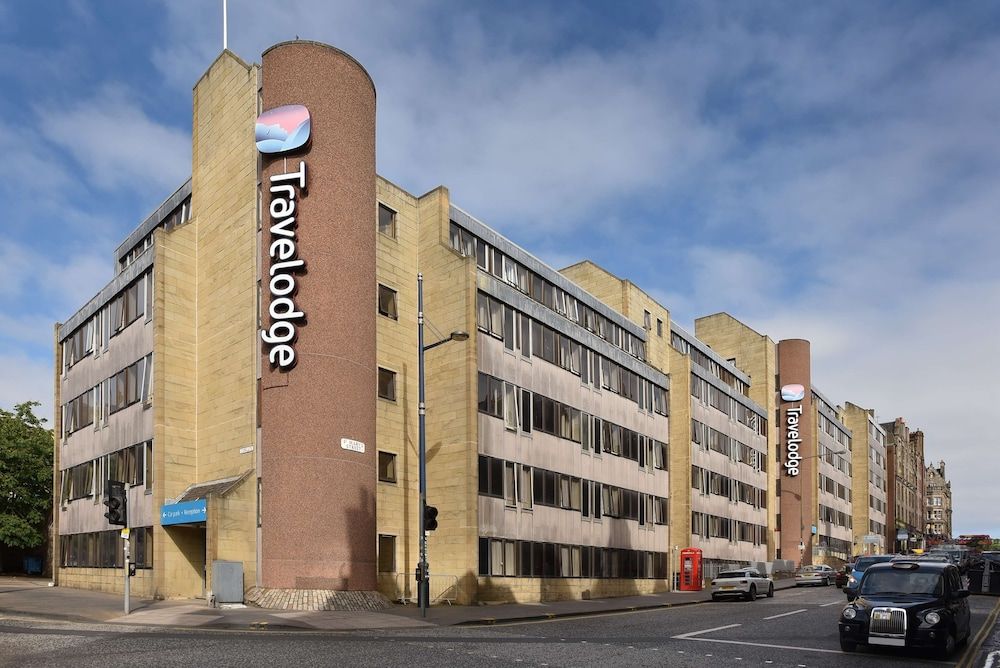 undefined Travelodge Edinburgh Central