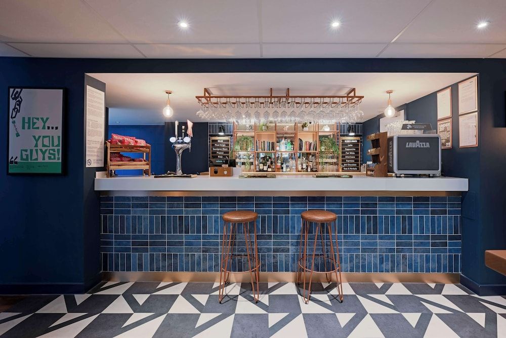 undefined Travelodge Edinburgh Central 3