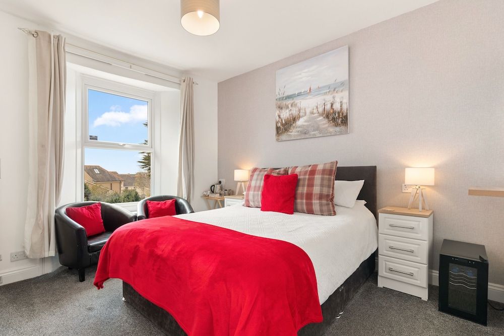 Coach Guest House Superior Double Room, 1 King Bed, Garden View