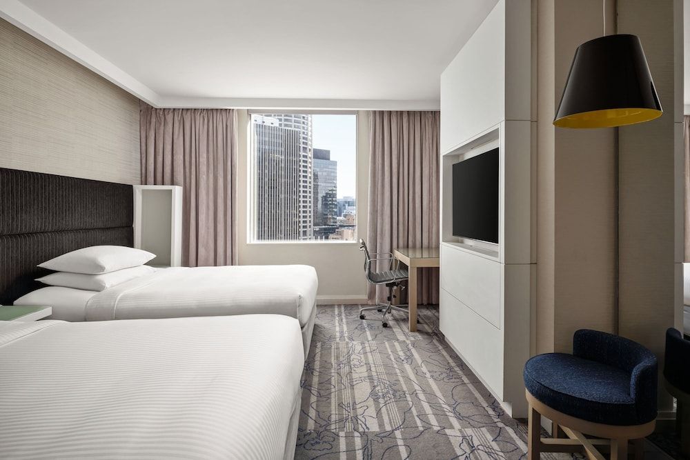 Deluxe Guest room, 2 Double Beds (Cityscape View)