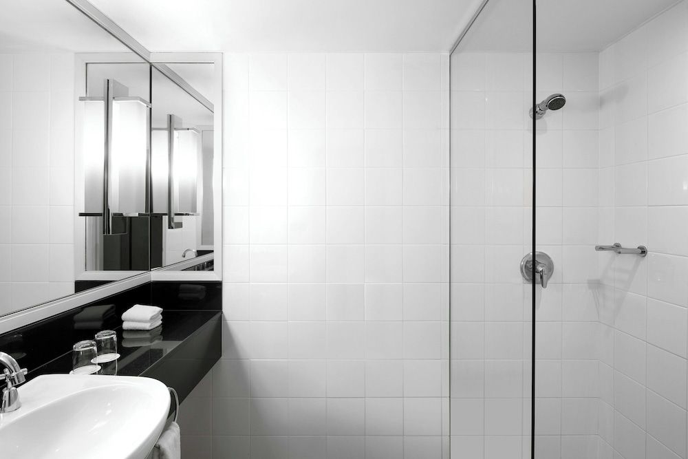 Premium Guest room, 1 King Bed (Cityscape View)