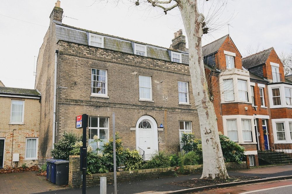 undefined Cambridge City Studios by Paymán Club 5