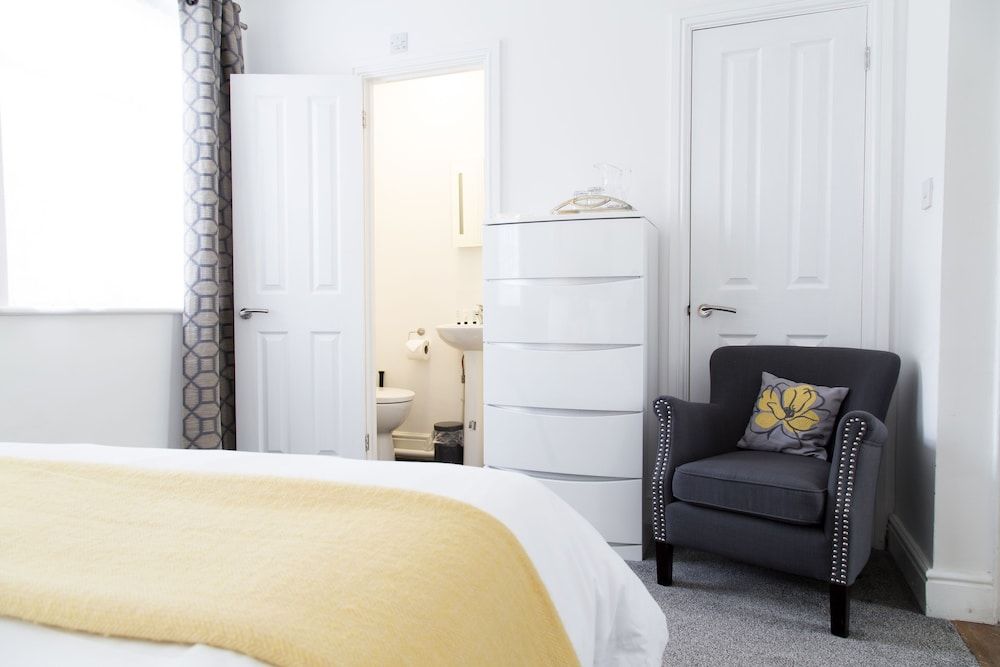 undefined Cambridge City Studios by Paymán Club