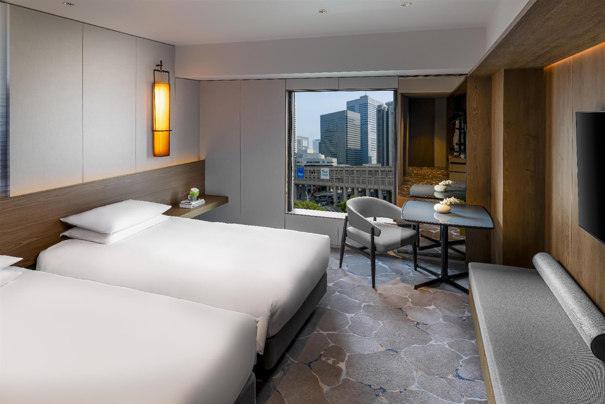 Deluxe Room with 2 Twin Beds and City View
