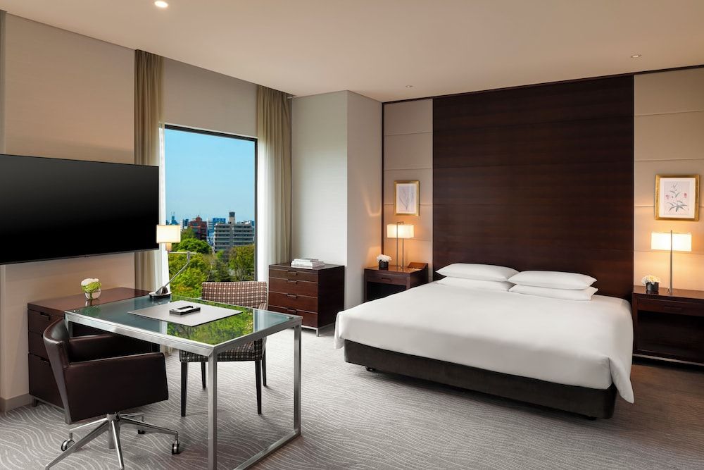 undefined Hyatt Regency Tokyo 2
