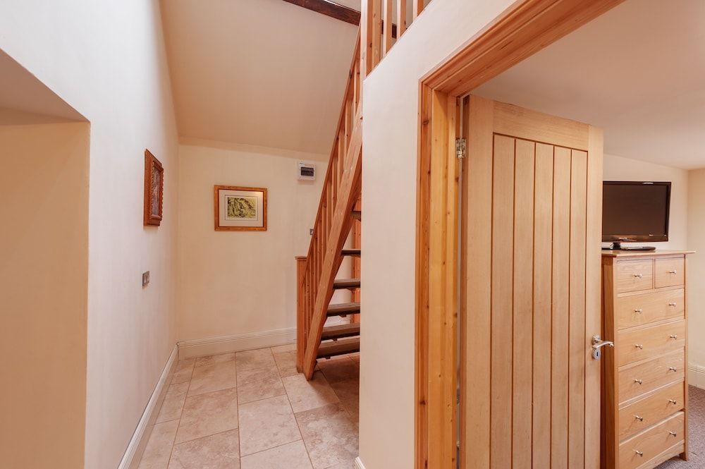 HILLS FARM STAYS Luxury Cottage, 2 Bedrooms 9