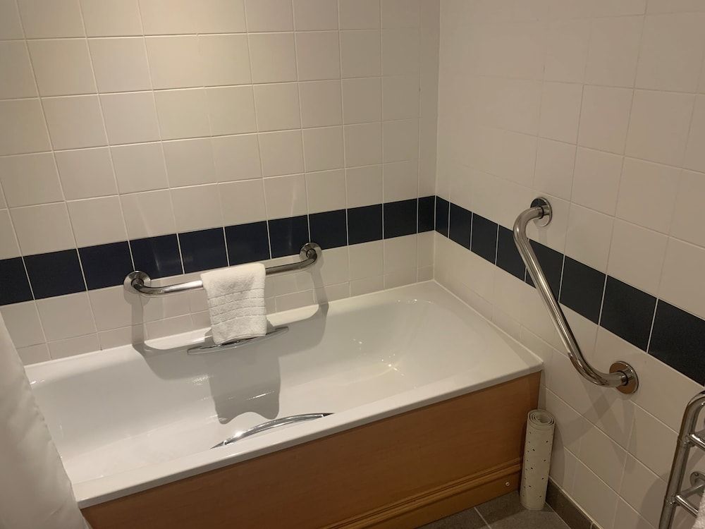 The Park Hotel Double Room, Accessible 5