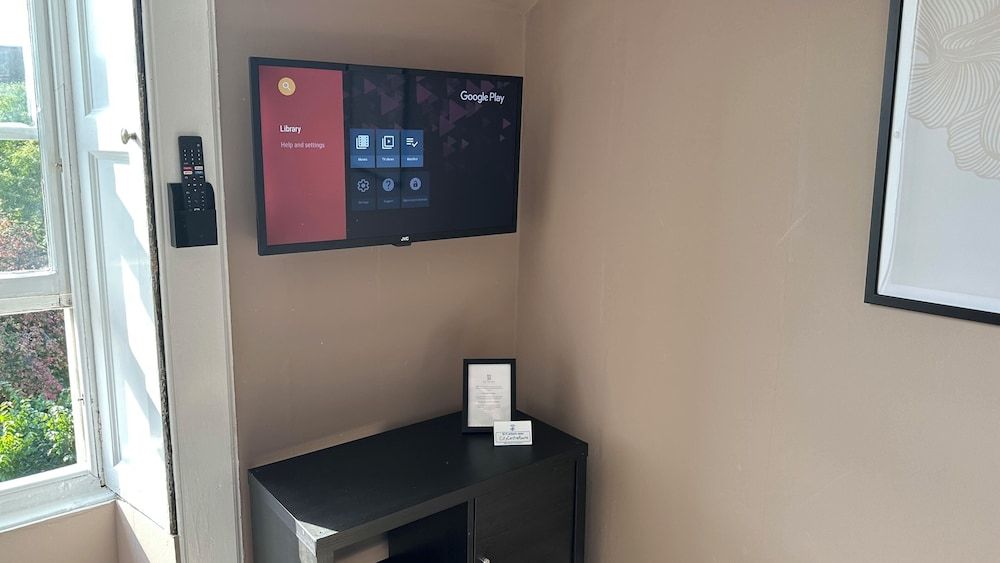 undefined The Valentine Townhouse Hotel 2