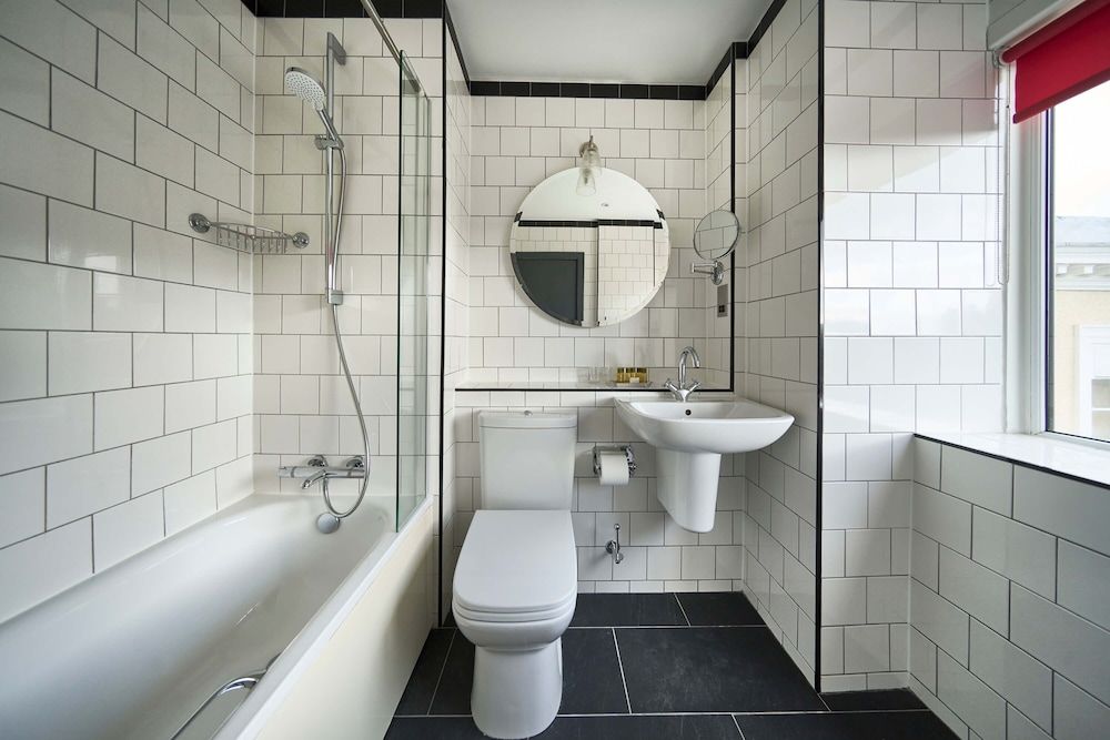 Peebles Hydro Hotel Family Room 6