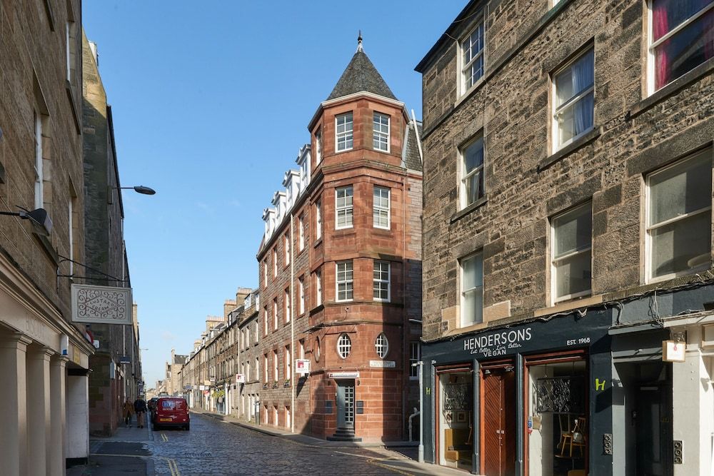 undefined Braid Apartments by Mansley 2