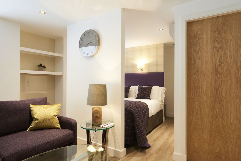 Braid Apartments by Mansley Business Studio, Non Smoking, Kitchen 3