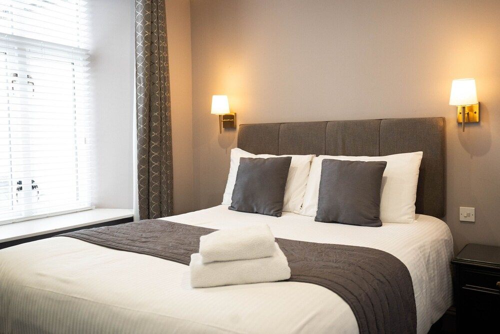 New Inn Hotel Double Room, Ensuite 4