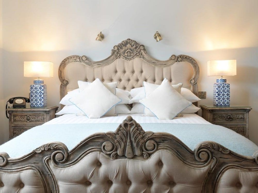 The Priory Hotel and Restaurant Cottage Deluxe Double ( Dog Friendly on request) 2