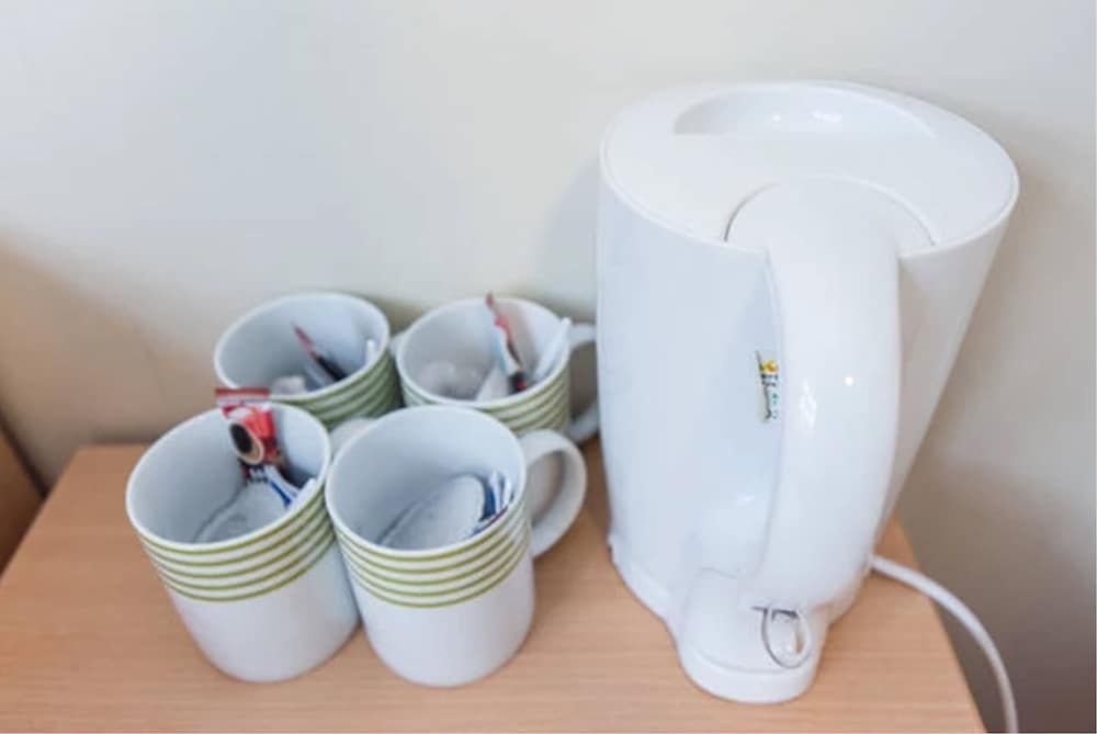 Hotel Strand Continental - Hostel Basic Twin Room, Shared Bathroom 7