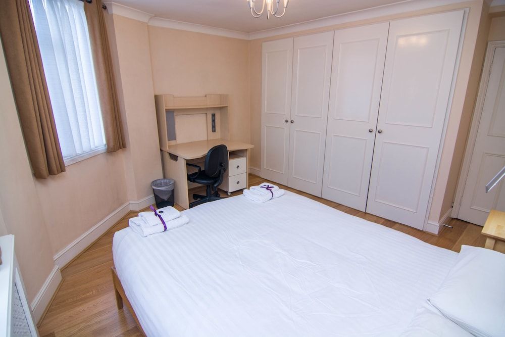 undefined Apartment Wharf - Central London 4