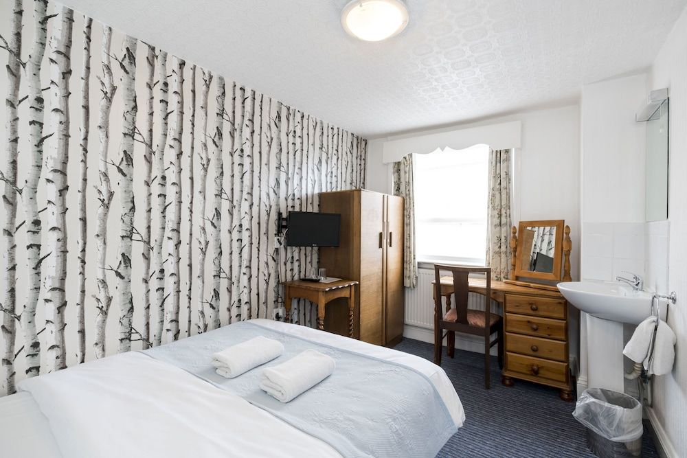 St Athans Hotel Double room with shared bathroom 4