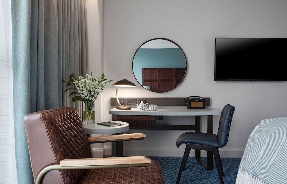 Clayton Hotel Cambridge Deluxe Double Room 6