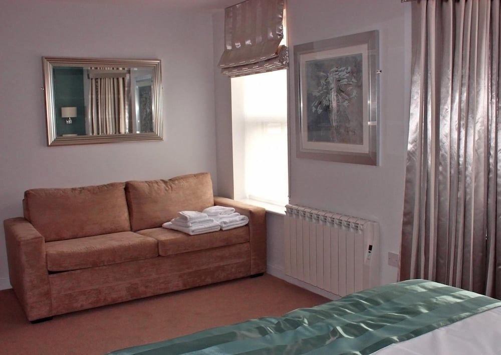 McCafferty’s Guesthouse Family Room 10