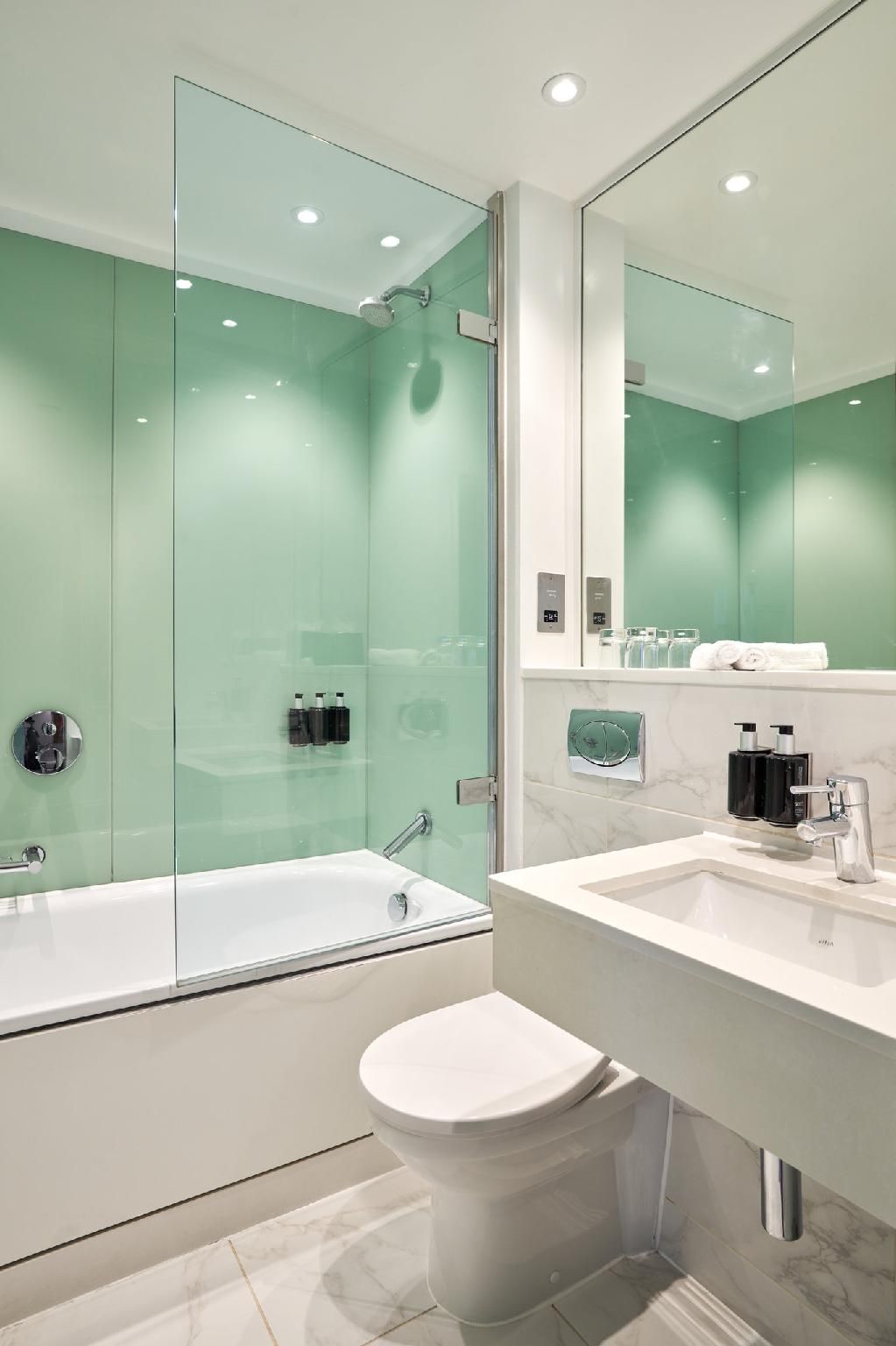 The Cumberland, London Classic Twin Room 5