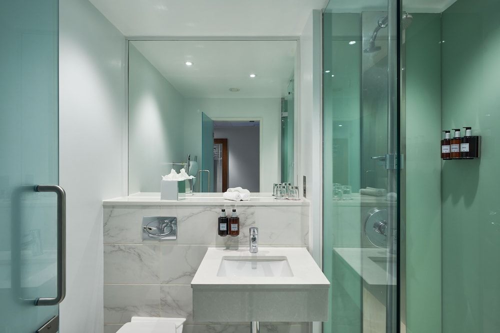 The Cumberland, London Classic Double Room 6