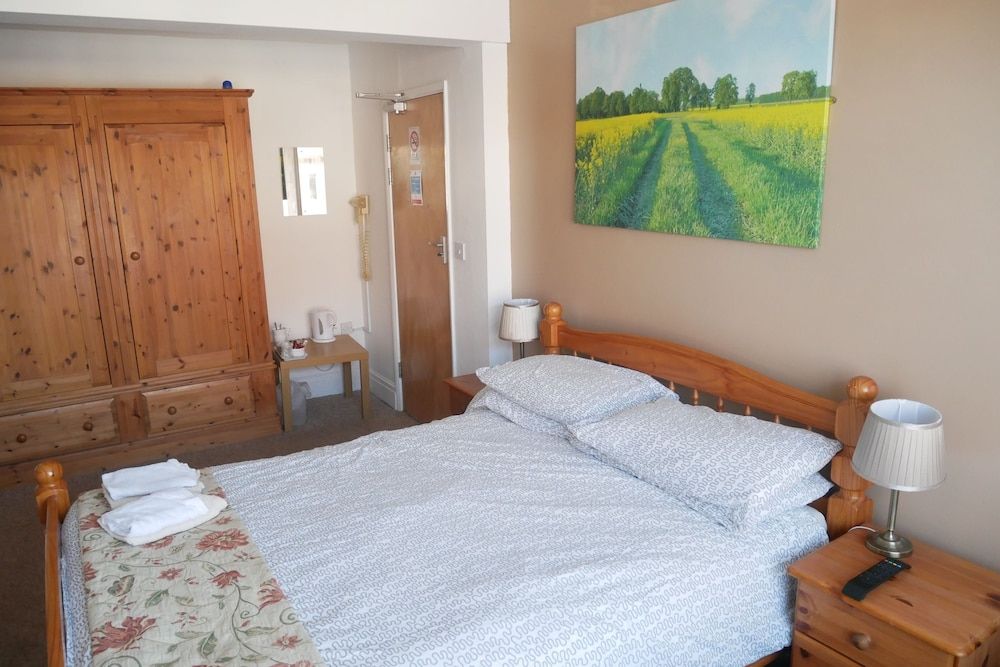 The Monsell Hotel Family Room 4