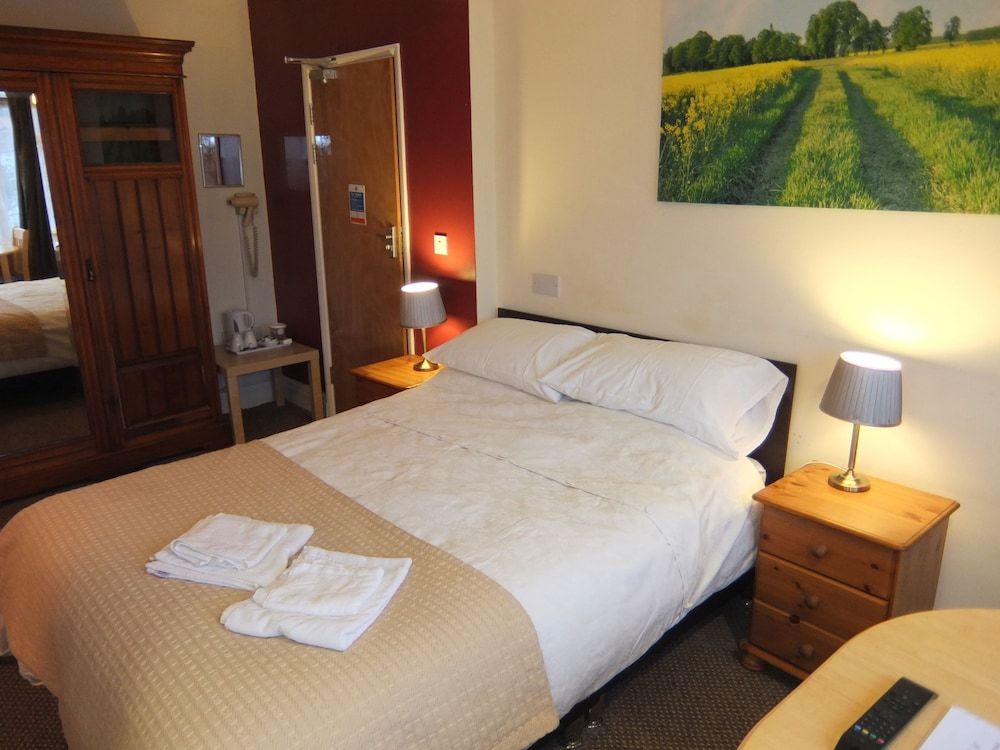 The Monsell Hotel Family Room 2