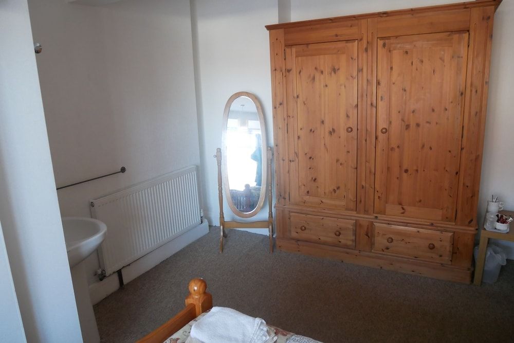 The Monsell Hotel Family Room 6