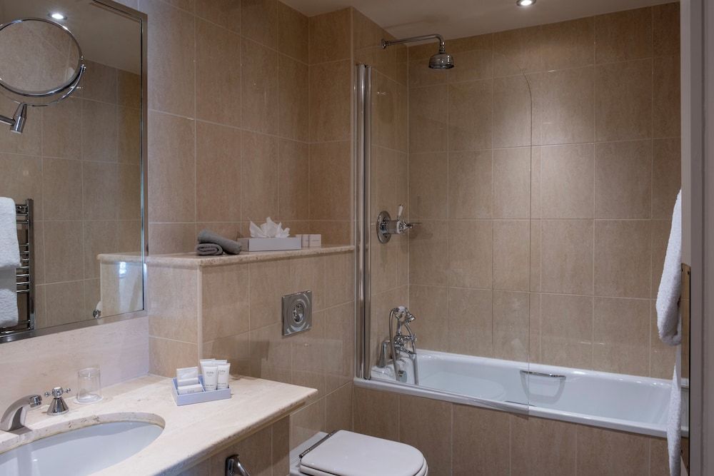 Horsted Place Superior Suite 9