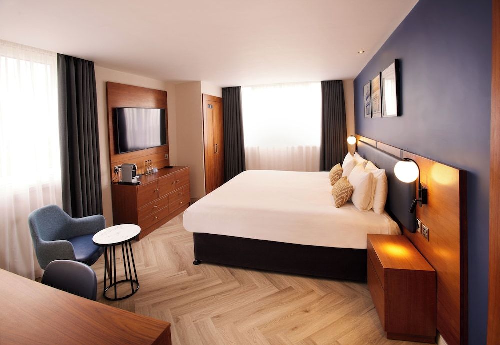 undefined Thistle London Hyde Park Kensington Gardens 6