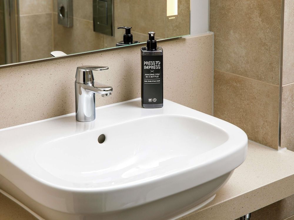 undefined Ibis Styles Glasgow Centre George Square 9