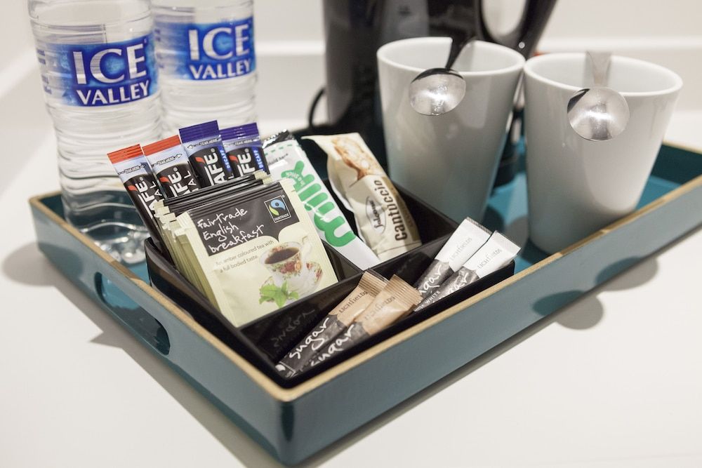 Asperion Hillside 4 Poster Suite 6