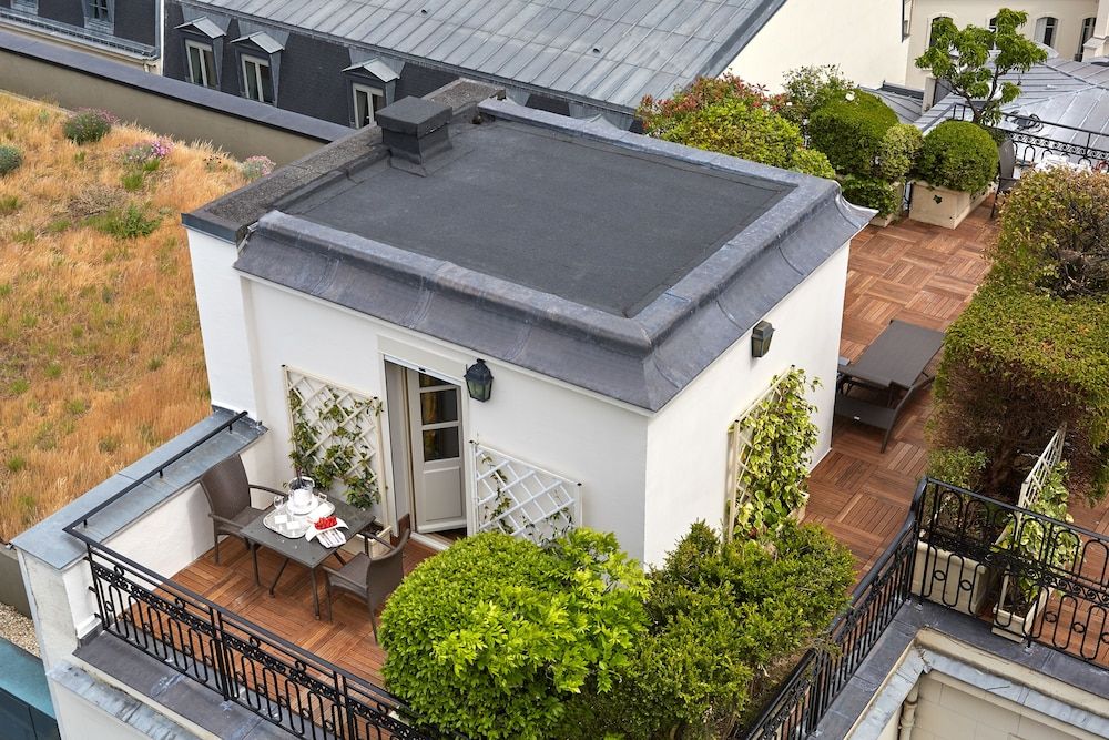 undefined Hotel Raphael 6