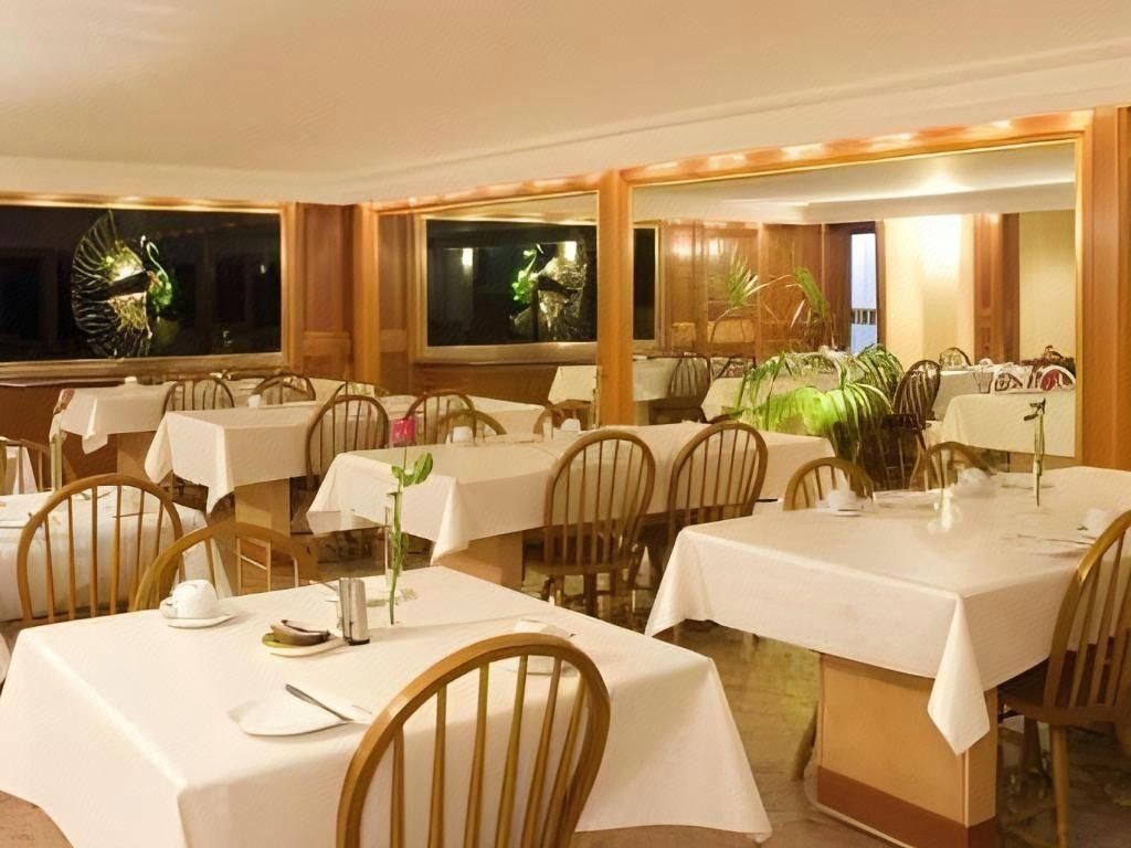 2b9ba943e6d2384a44d278ff303eda3f