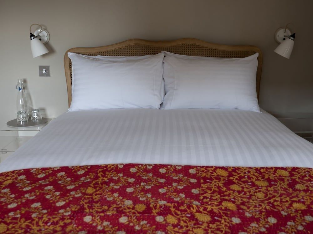 The Ship Inn Deluxe Double Room, Ensuite (Standard Double) 2