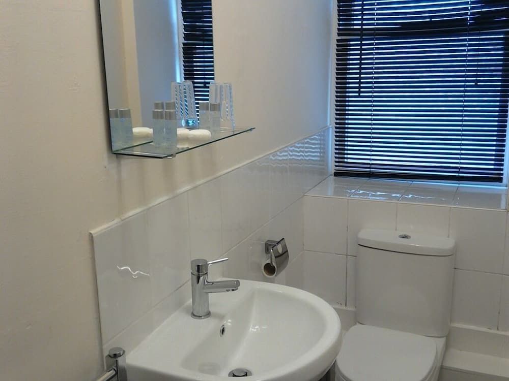 Twin Room, Ensuite (Bothy Bunks Room )