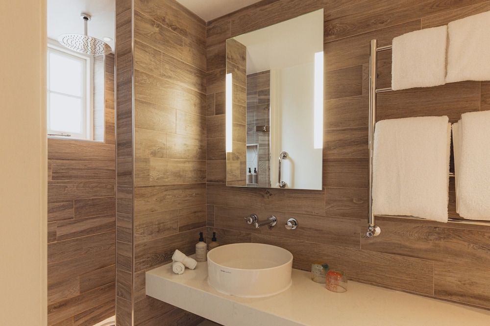 No.15 by GuestHouse, Bath Room (Bigger Guest Room) 7