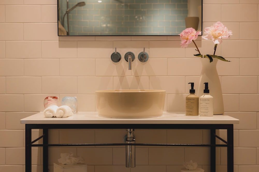 No.15 by GuestHouse, Bath Room (Bigger Guest Room) 9