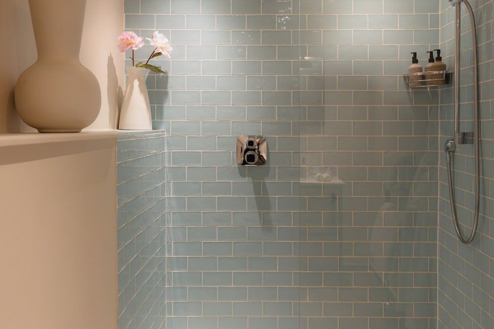 No.15 by GuestHouse, Bath Room (Bigger Guest Room) 11