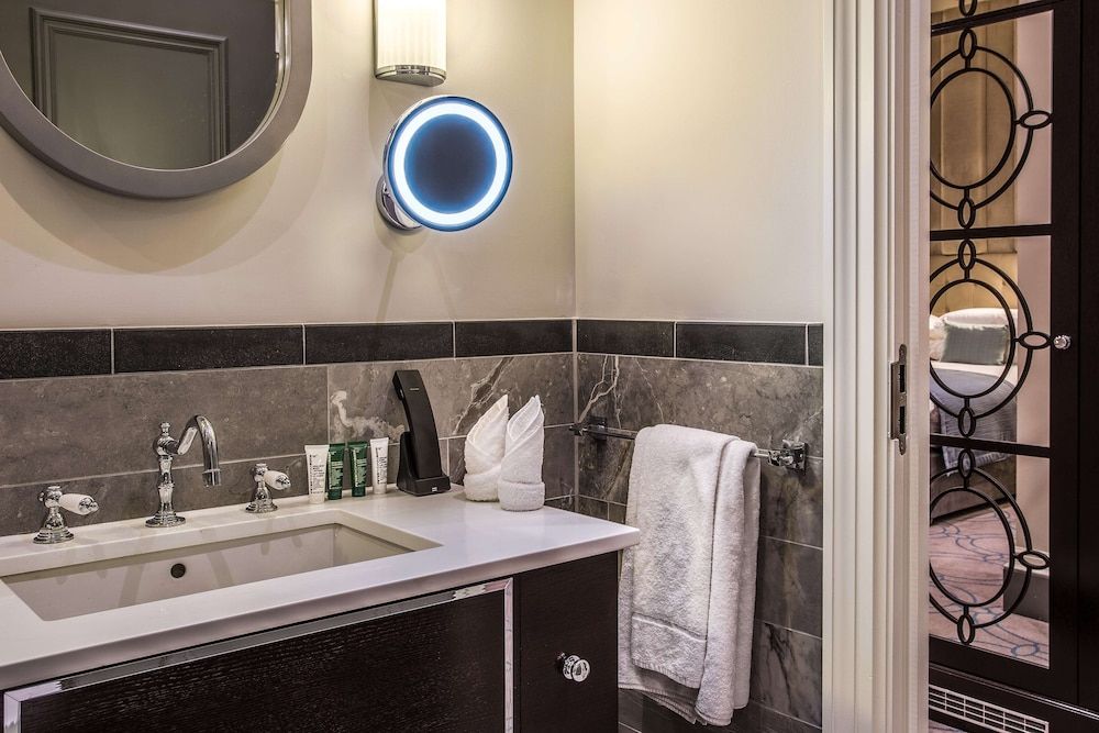 Courthouse Hotel Shoreditch Standard Double Room (Dalston King) 5