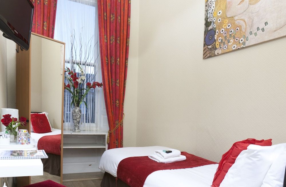 undefined Edinburgh Townhouse 2