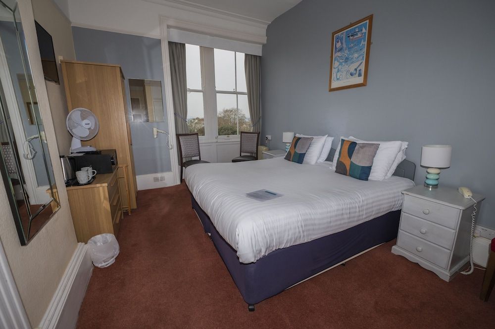 Manor Hotel Deluxe Double Room, 1 King Bed, Sea View 5