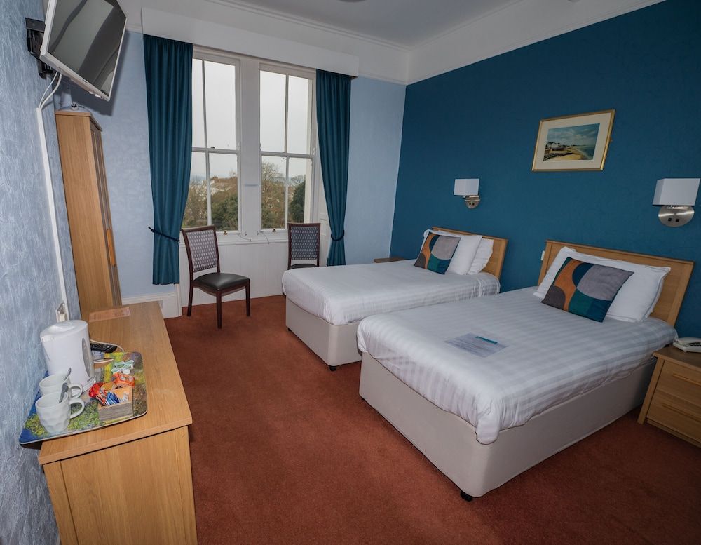Manor Hotel Standard Twin Room, 2 Twin Beds, Sea View 2