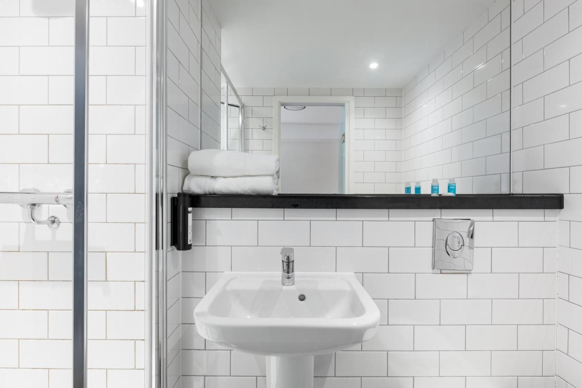 undefined Tune Hotel Liverpool 5