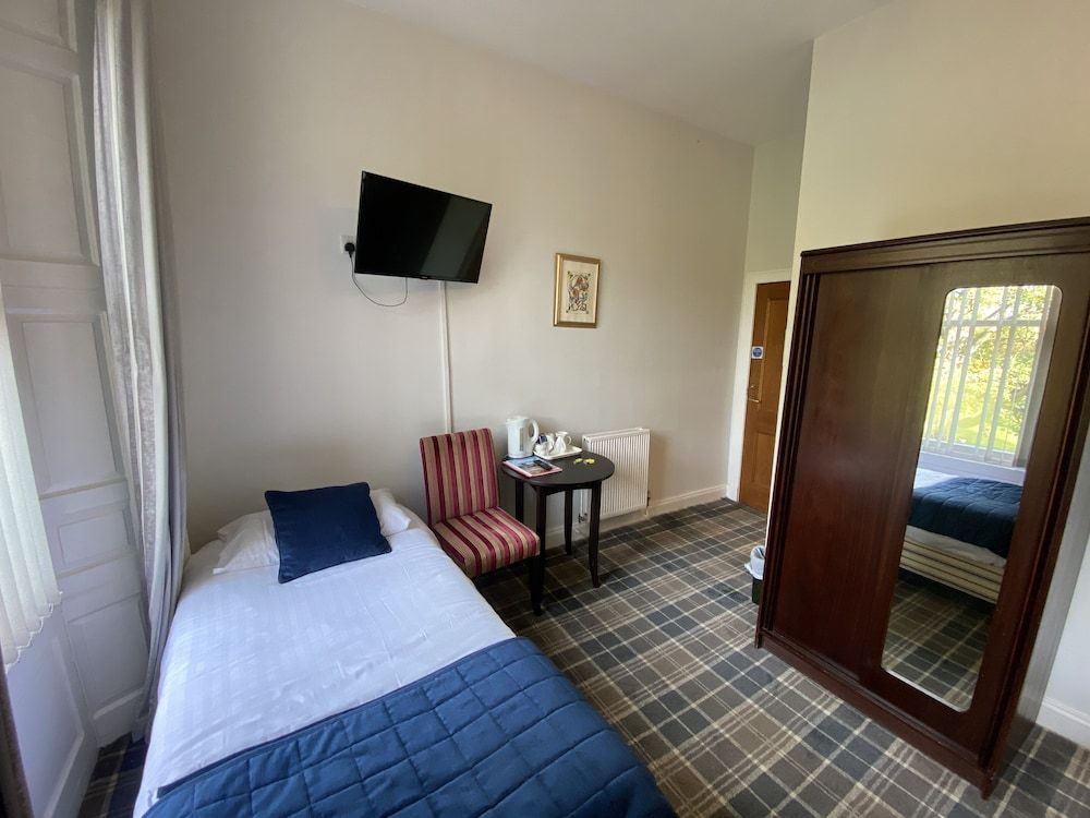 Park View House Classic Triple Room