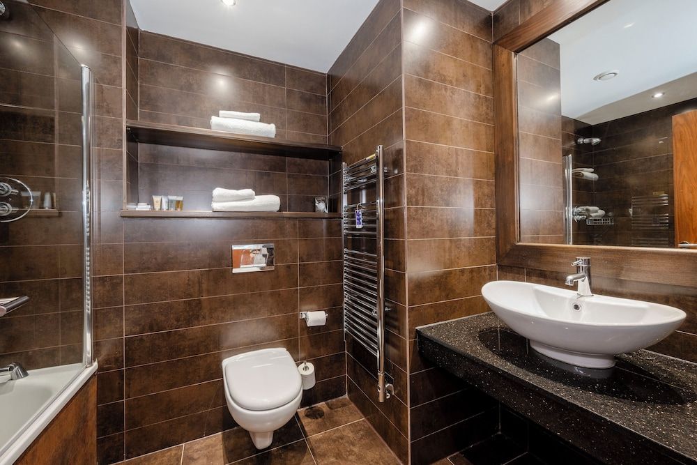 Best Western Plus Aston Hall Hotel Family Room, 2 Double Beds, Non Smoking 4