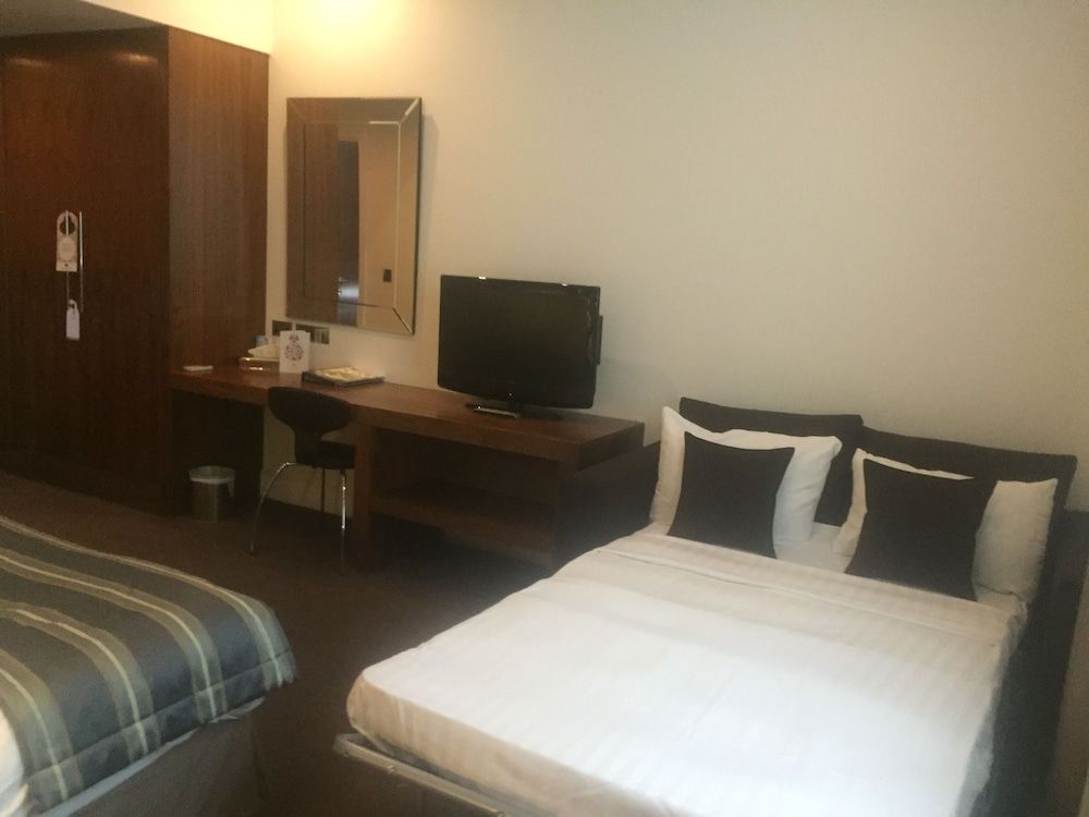 Best Western Plus Aston Hall Hotel Family Room, 2 Double Beds, Non Smoking 2